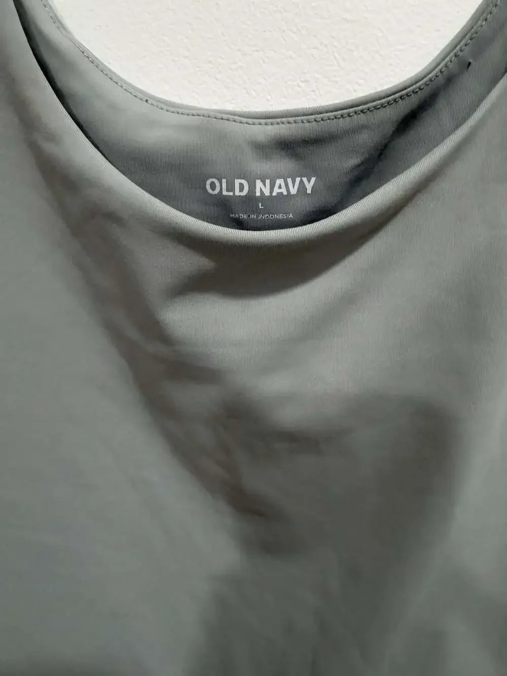 Old Navy Active Powersoft Gray Short Sleeve Cropped Workout Top